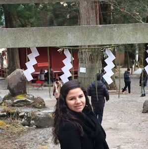 Meet your Posher, Ana